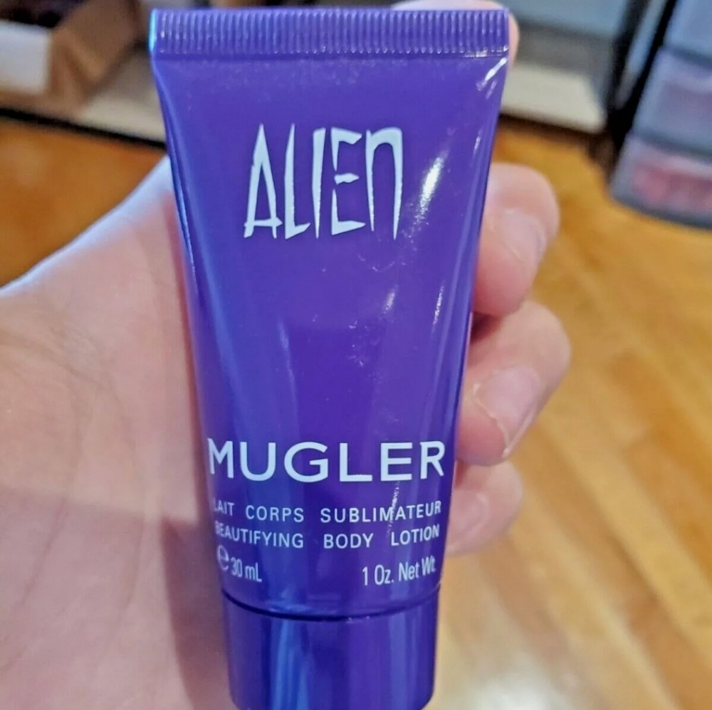 Thierry Mugler ALIEN Beautifying Body Lotion 1oz. EACH (SEALED) - 2 PACK!